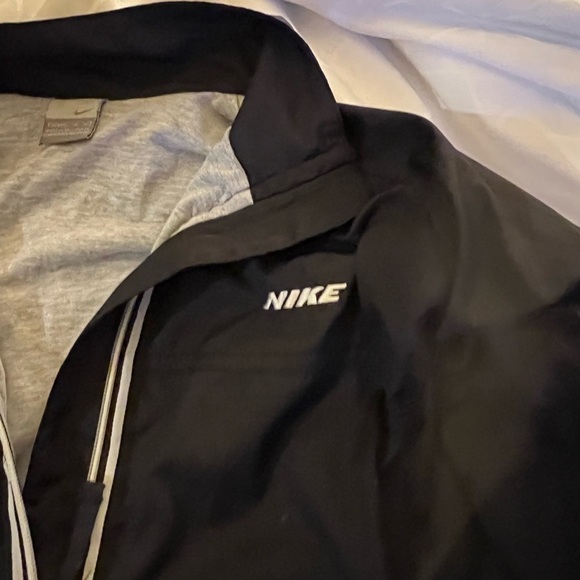 Nike zip up lined jacket size m - Picture 2 of 5